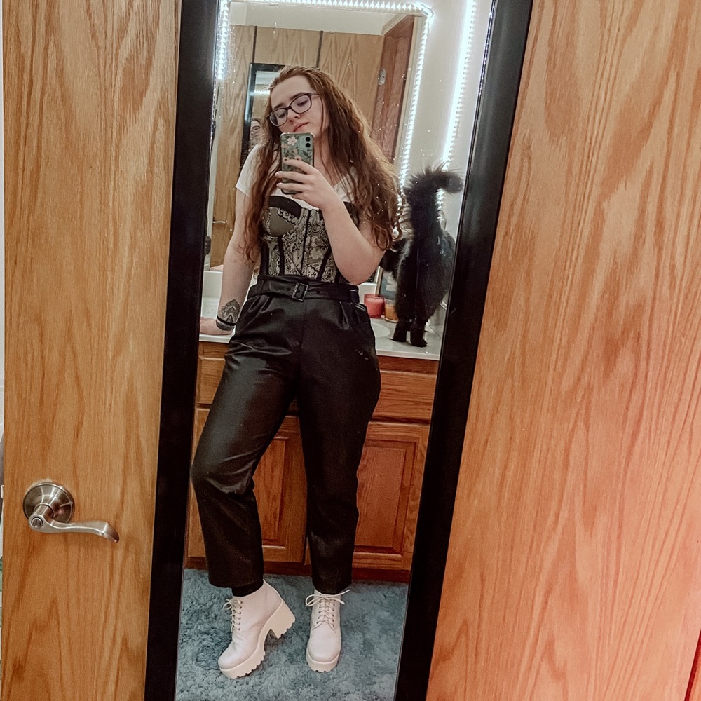 Meet your Posher, Melody